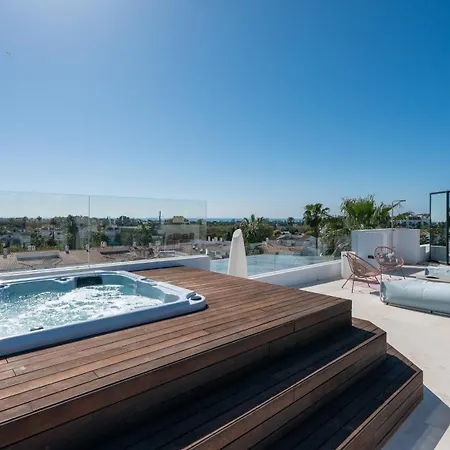 Vacation Marbella I Fleur, Rooftop Hot Tub, Heated Pool, Sauna, Cine, Gym, Sea View, Close To The Villa Estepona