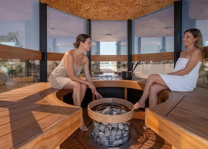 Vacation Marbella I Fleur, Rooftop Hot Tub, Heated Pool, Sauna, Cine, Gym, Sea View, Close To The Villa Estepona