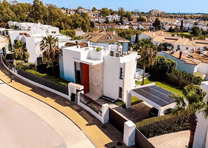 Vacation Marbella I Fleur, Rooftop Hot Tub, Heated Pool, Sauna, Cine, Gym, Sea View, Close To The Villa *