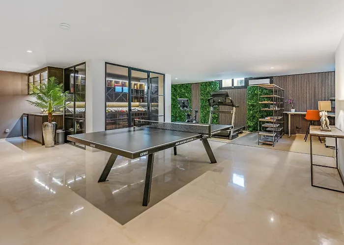 Vacation Marbella I Fleur, Rooftop Hot Tub, Heated Pool, Sauna, Cine, Gym, Sea View, Close To The * Estepona