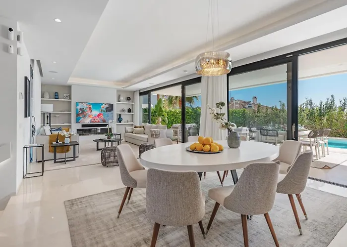 Villa Vacation Marbella I Fleur, Rooftop Hot Tub, Heated Pool, Sauna, Cine, Gym, Sea View, Close To The Estepona