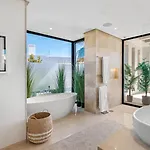 Vacation Marbella I Fleur, Rooftop Hot Tub, Heated Pool, Sauna, Cine, Gym, Sea View, Close To The Estepona