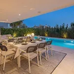 Vacation Marbella I Fleur, Rooftop Hot Tub, Heated Pool, Sauna, Cine, Gym, Sea View, Close To The Villa *