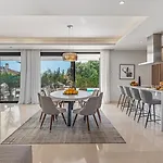 Vacation Marbella I Fleur, Rooftop Hot Tub, Heated Pool, Sauna, Cine, Gym, Sea View, Close To The Villa *