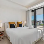 Vacation Marbella I Fleur, Rooftop Hot Tub, Heated Pool, Sauna, Cine, Gym, Sea View, Close To The Villa