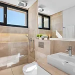 Vacation Marbella I Fleur, Rooftop Hot Tub, Heated Pool, Sauna, Cine, Gym, Sea View, Close To The Villa Estepona