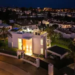 Vacation Marbella I Fleur, Rooftop Hot Tub, Heated Pool, Sauna, Cine, Gym, Sea View, Close To The * Estepona