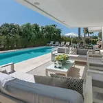 Vacation Marbella I Fleur, Rooftop Hot Tub, Heated Pool, Sauna, Cine, Gym, Sea View, Close To The Villa Estepona