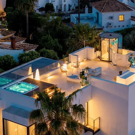 Vacation Marbella I Fleur, Rooftop Hot Tub, Heated Pool, Sauna, Cine, Gym, Sea View, Close To The *