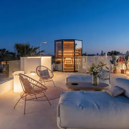 Βίλα Vacation Marbella I Fleur, Rooftop Hot Tub, Heated Pool, Sauna, Cine, Gym, Sea View, Close To The