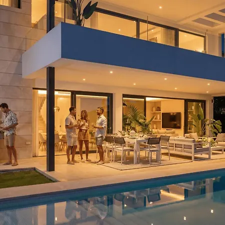 Vacation Marbella I Fleur, Rooftop Hot Tub, Heated Pool, Sauna, Cine, Gym, Sea View, Close To The *