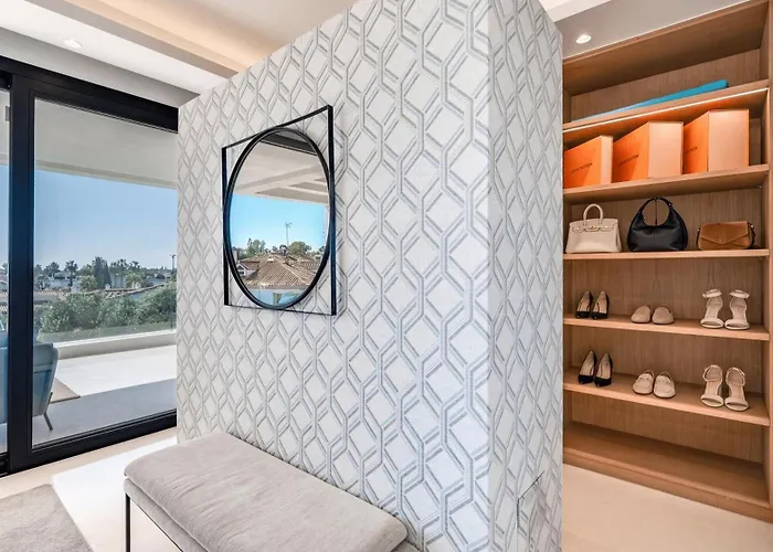 Villa Vacation Marbella I Fleur, Rooftop Hot Tub, Heated Pool, Sauna, Cine, Gym, Sea View, Close To The Estepona