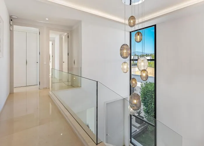 Vacation Marbella I Fleur, Rooftop Hot Tub, Heated Pool, Sauna, Cine, Gym, Sea View, Close To The *