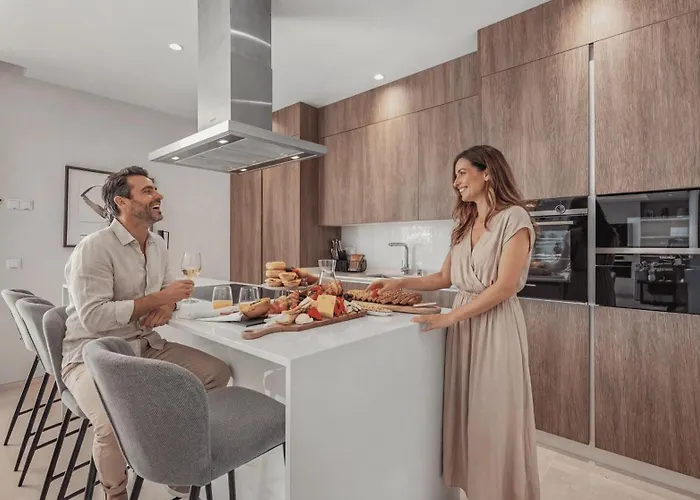 Villa Vacation Marbella I Fleur, Rooftop Hot Tub, Heated Pool, Sauna, Cine, Gym, Sea View, Close To The *