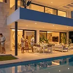 Vacation Marbella I Fleur, Rooftop Hot Tub, Heated Pool, Sauna, Cine, Gym, Sea View, Close To The *